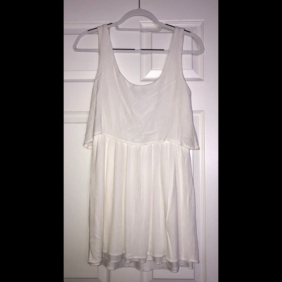 White Dress, Red & Blue Design! 🇺🇸 - Picture 4 of 6